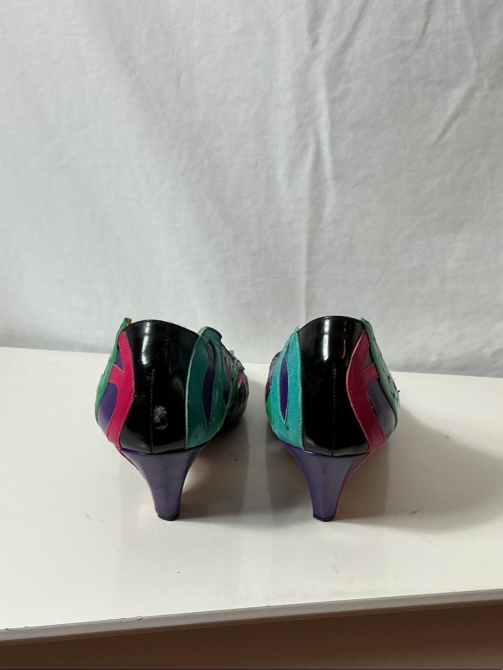 Beverly Feldman Multicolor Abstract Pattern Heels - Picture 5 of 11